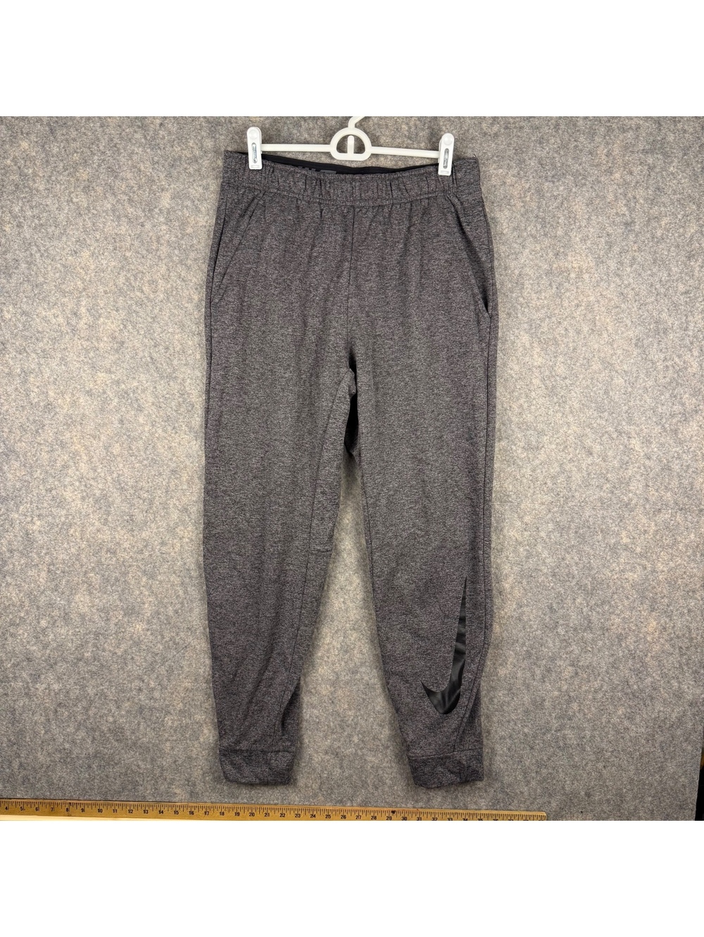 Nike Dri-Fit Jogger Sweat Pants Pockets Dark Gray Black Men Size Medium 28” 277